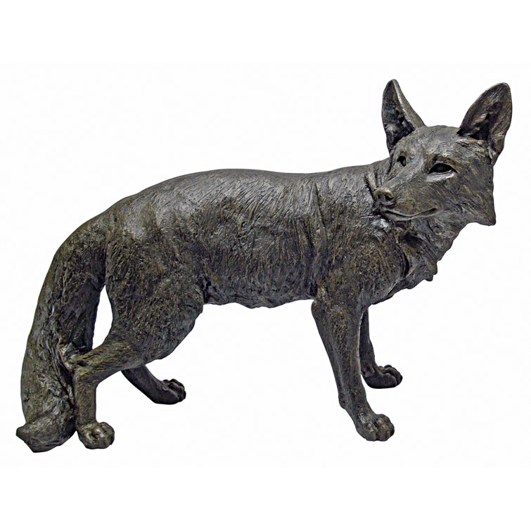 gray fox statue